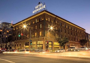 3-Star Hotel ∙ Hotel Normandie - Los Angeles
