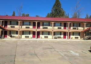 3-Star Hotel ∙ The Yosemite Inn