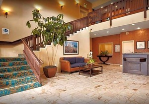 3-Star Hotel ∙ Pacifica Lighthouse Hotel Trademark Collection by Wyndham