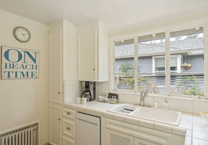 3511 La Casa Fina ~ Stunning Interior Design!