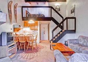(A210) Loft Condominiums