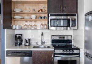 Airy Nob Hill 1BR w/Sauna + Gym, near Union Sq by Blueground