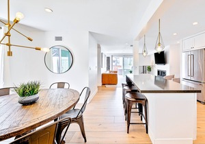Amazing beach condo with hot tub, ocean views, walk to Calafia State Beach