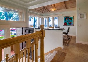 Amazing location with endless views and stunning sunsets.4/bed, 3/bath home