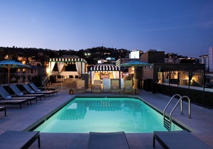 Appreciate the Beauty of Hollywood at an Exemplary Suite! 4 Modern Units, Pool!