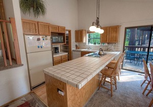 Aspen View Lodge | Mt. Cabin Retreat Close to Winter Fun | HCH0863