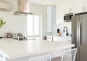 Avalon II by AvantStay Chic Stylish San Diego Condo w Vibrant Interiors