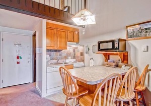 (B211) Loft Condominiums