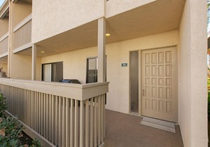 Beautiful Solana Beach & Tennis Club Condo close beach! Special Sept Rate