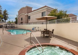 Best Western Town & Country Lodge