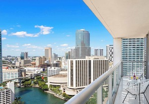 Brickell Open-Concept Suite for Groups
