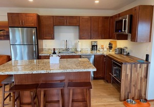 Carmel Big Sur-Style Guest House with Hot Tub, Decks & Views! CLOSING 12/24/25