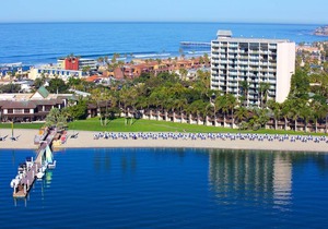 Catamaran Resort