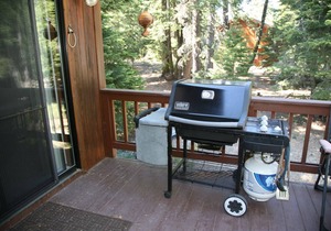 Chalet Style Cabin, 1/2 mile to Chambers Landing Beach