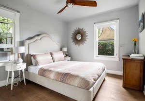 Coastal Charm: Gated Venice Bungalow