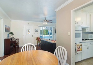 Cottage near Sea World, Old Town, & Beaches