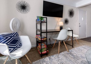 Cozy 1BR 15min to Mission Beach SeaWorld Pool+Gym