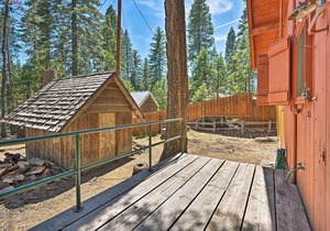 Cozy Choice Wood Cabin- 5 Minutes from Shaver Lake