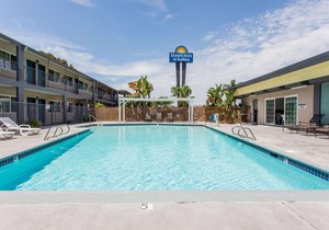 Days Inn by Wyndham San Diego East El Cajon