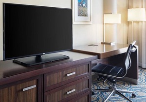 DoubleTree by Hilton Hotel San Diego - Del Mar 1 King 2 Room Pool View Suite with Sofabed