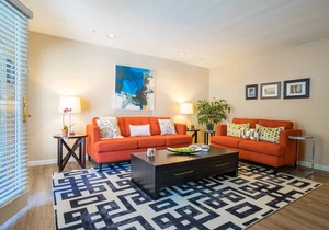 Downtown Napa! Unit A Walk to Everything! City Permit #VR16-0058
