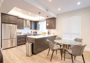 Elegant Chic City Views Beverly Hills Adjacent Condo.