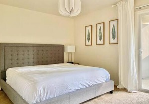 Experience Sacramento with Tranquil Lakeside Views