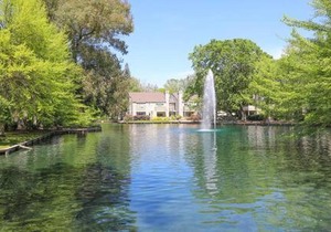 Experience Sacramento with Tranquil Lakeside Views