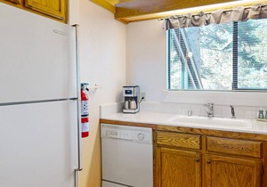 Fine lodge near skiing with futon & ski locker