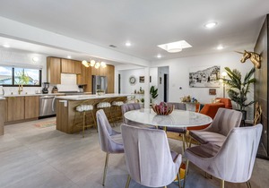 GoldFinger - Recently Renovated Palm Springs Luxury