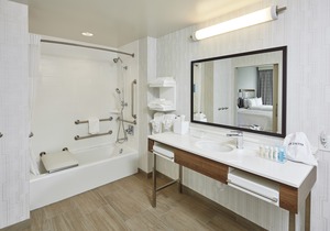 Hampton Inn & Suites Sacramento at Csus