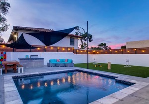 Heart of San Diego in Old Town. Private Oasis- 6 heated pool & Jacuzzi NEAR ALL.