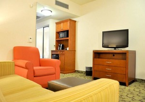 Hilton Garden Inn San Diego/Rancho Bernardo 1 King Deluxe 1 Bedroom Suite Hearing Accessible Accessible