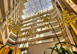 Hilton Santa Monica Hotel & Suites