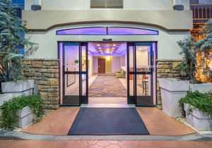 Holiday Inn Express Hotel & Suites Bishop