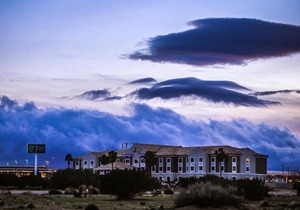 Holiday Inn Express Hotel & Suites Hesperia