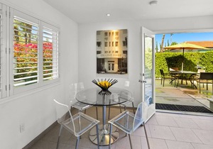 K1074 -Gorgeous Uptown Palm Springs Condo with Mountain Views!