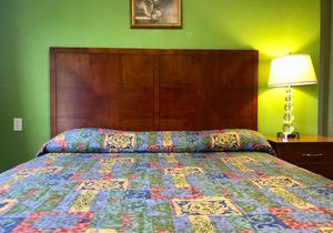 La Petite Rouge Motel