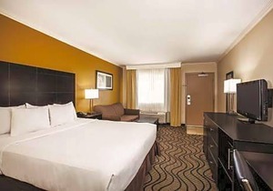 La Quinta by Wyndham Carlsbad - Legoland Area