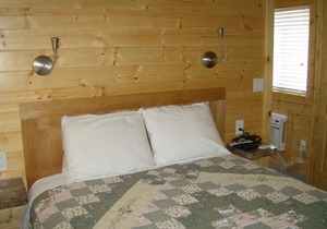Lake Minden Camping Resort Cottage 4