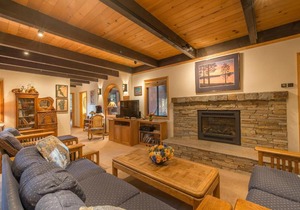 Large Family Friendly Home In Tahoe Swiss Village!