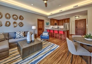 Luxury Two Bedroom Residence steps from Heavenly Village Book 7 Nights for 10% Off by RedAwning