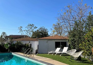 Memorable Renovated 1BR Unit by the Pool