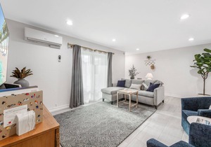 Modern 2BRCondo❤️Step To Beach🌅Luxury ⭐️ Clean 🐶 Pet