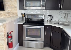MODERN & LUXURY VACATION RENTAL 4 mins walk to the beach - AP4