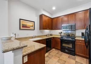 Near Pool! Luxurious 1-Bedroom Villa near Clubhouse with all amenities, Pet Friendly! - (C77-1)