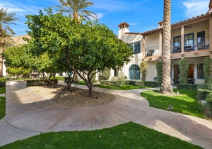 Near Pool! Luxurious 1-Bedroom Villa near Clubhouse with all amenities, Pet Friendly! - (C77-1)