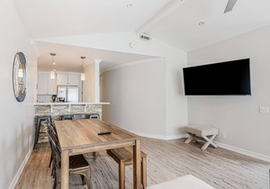 Newly remodeled home w/great location, balcony, bay views, central A/C