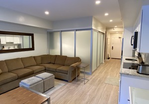 Palisades Tahoe Lodge: Remodeled slopeside condo w/kitchenette &/Ski Area View