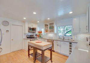 Patio, Pool & Mountain Views: Palm Springs Home!